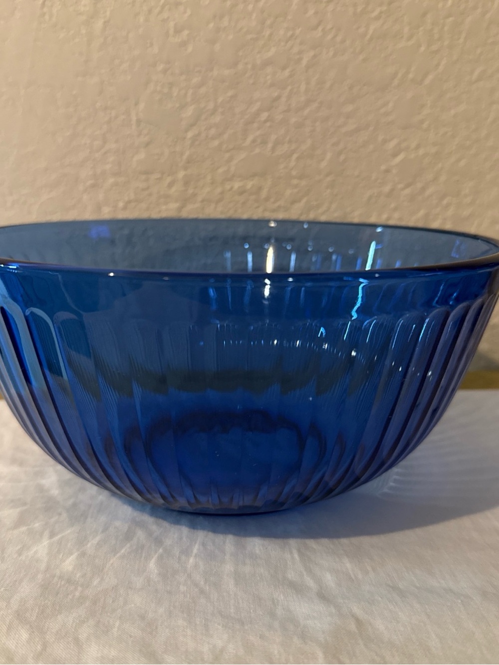 Pyrex Deep Blue Ribbed Glass Serving Bowl